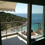 Above The Sea Apartament Skála Marión