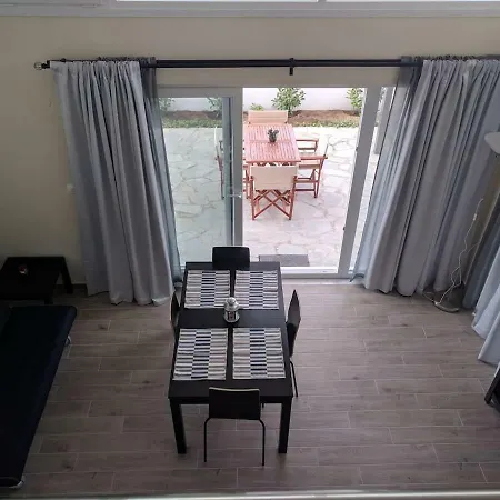 Apartment Above The Sea