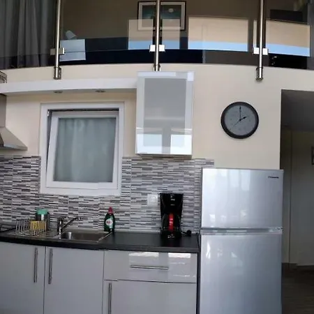 Apartment Above The Sea