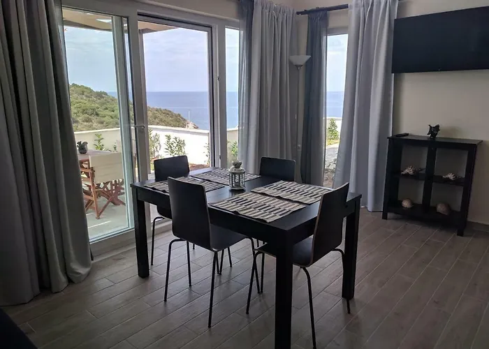 Above The Sea Apartament Skála Marión